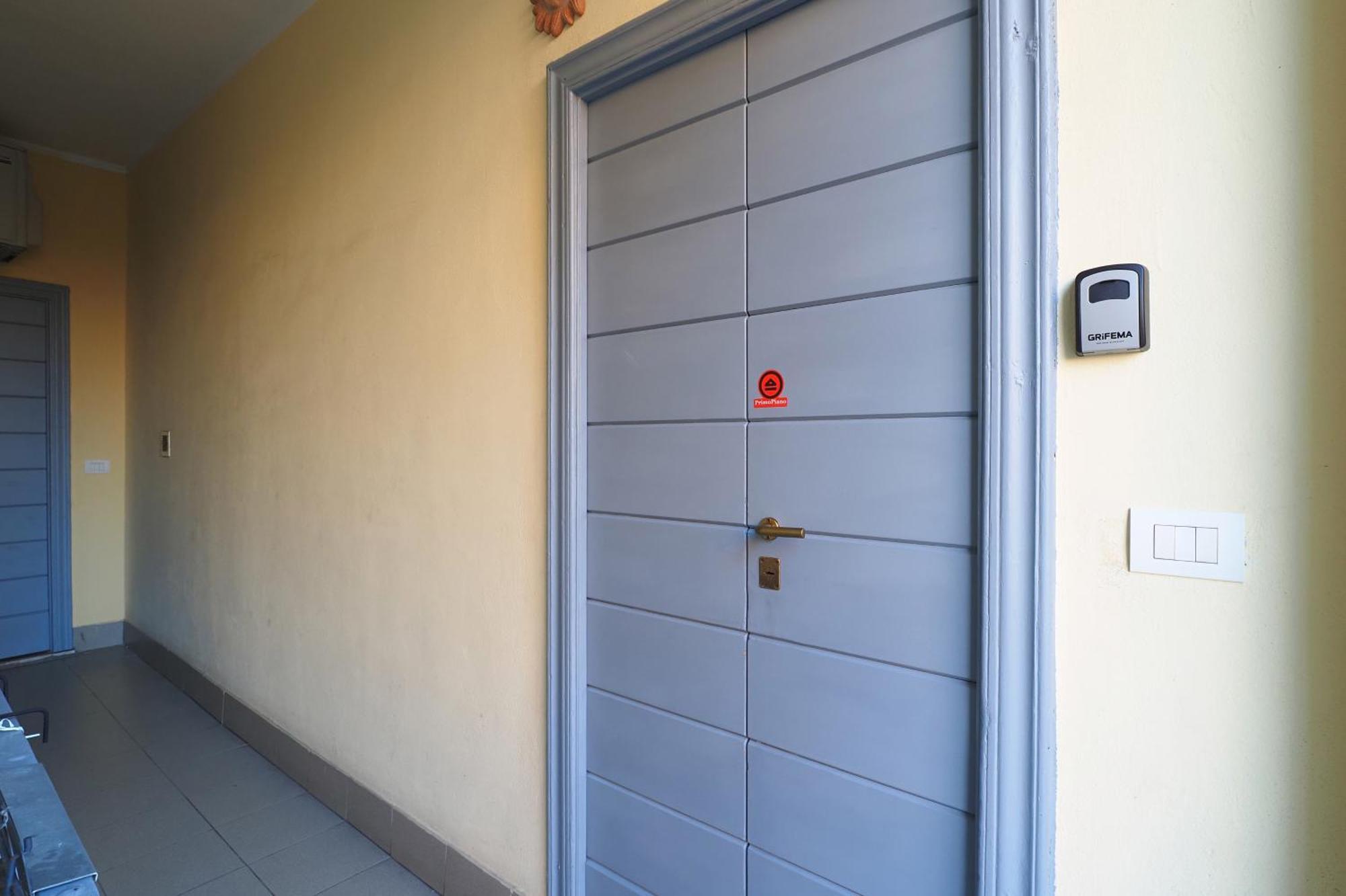 Primopiano - Ciaia Apartman Milánó Kültér fotó